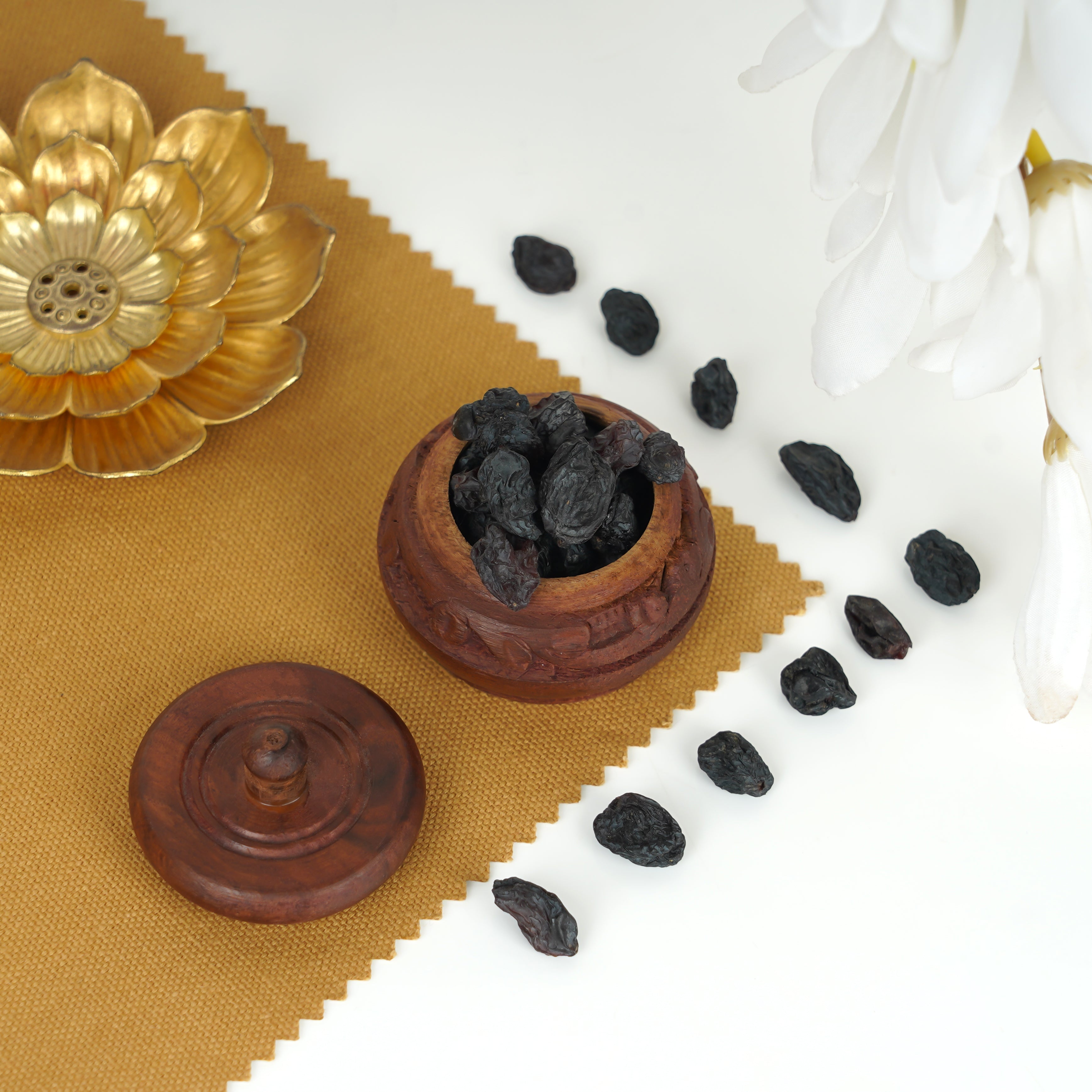 Premium Black Raisins